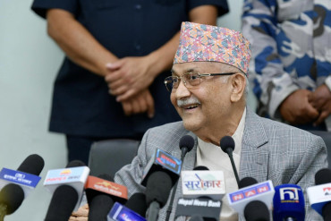 ओलीको आरोपः चुनाव जित्न देउवाले गन्यापधुरामा मेडिकल कलेज सञ्चालन गर्छु भने